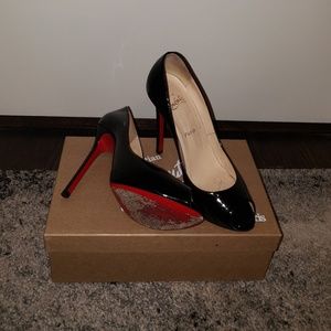 Christian Louboutin 38.5 black patent heels